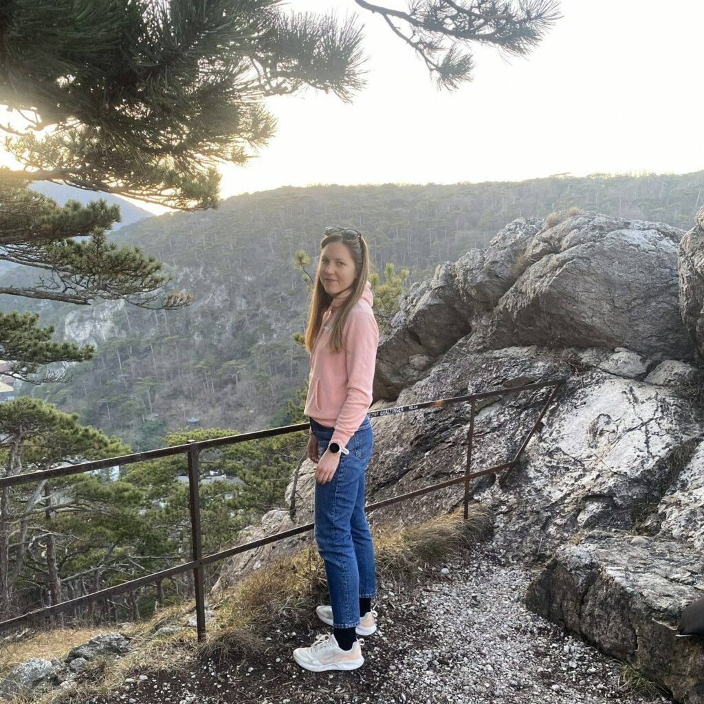 Instagram post from hzsofffii. This post is in position 2.